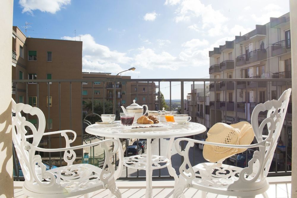 צ'יסטרנינו Dimora Cappuccini Guest House מראה חיצוני תמונה
