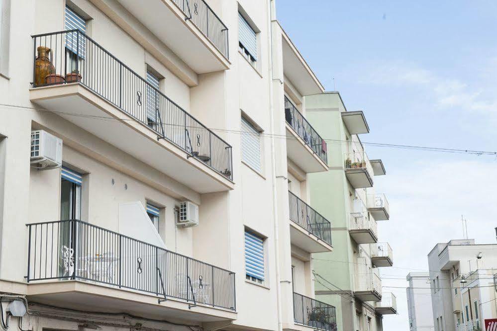 צ'יסטרנינו Dimora Cappuccini Guest House מראה חיצוני תמונה
