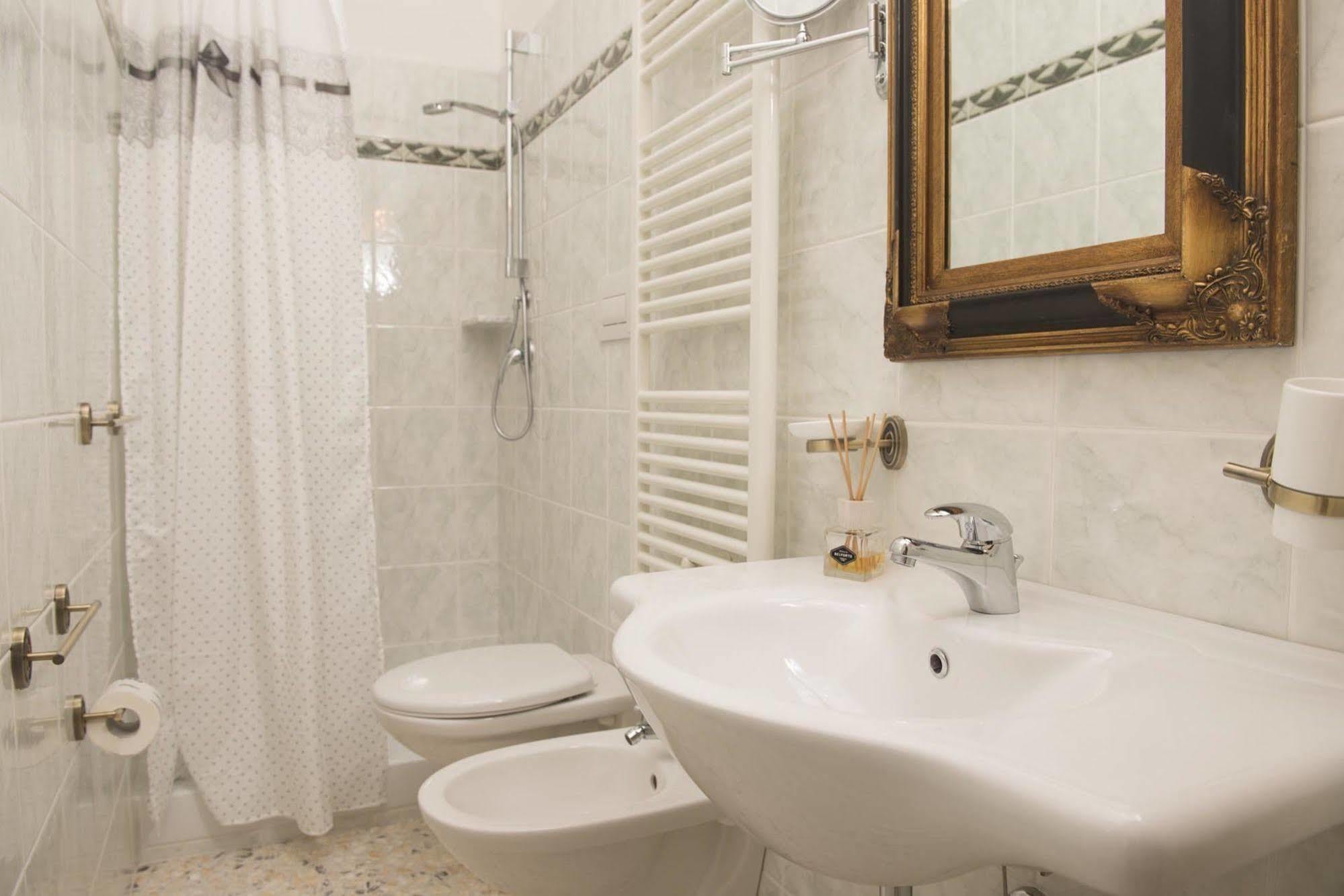צ'יסטרנינו Dimora Cappuccini Guest House מראה חיצוני תמונה